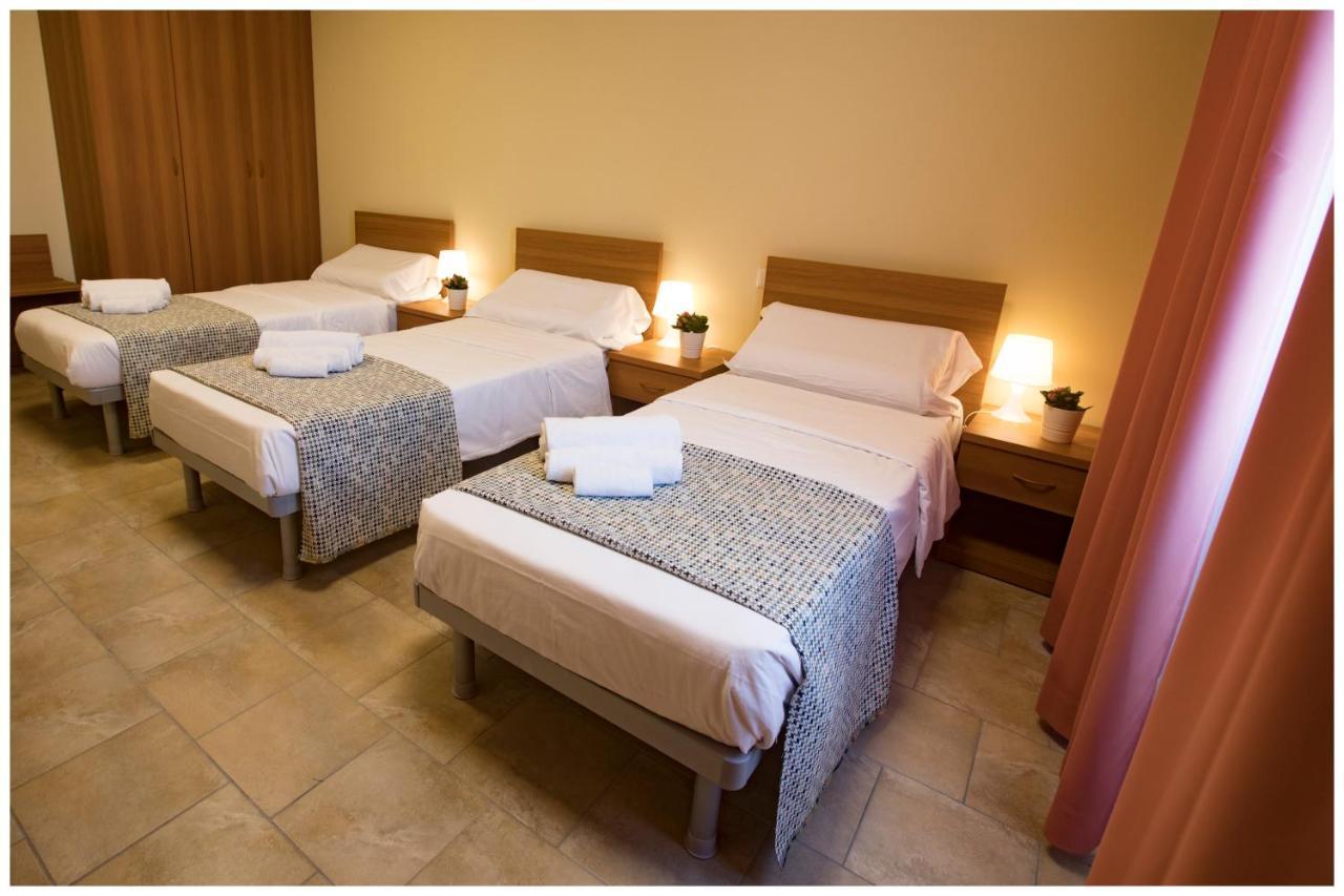 Triple Room,955704532:JPEG