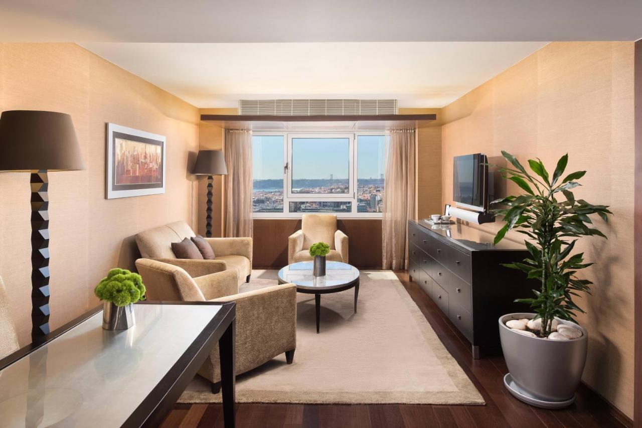 Executive Suite met 2 Aparte Eenpersoonsbedden en Toegang tot de Club Lounge