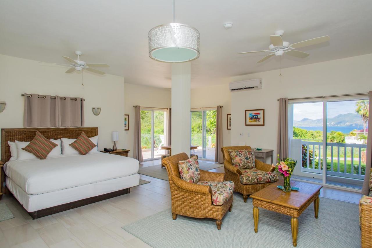 Deluxe Family Suite,974642284:JPEG