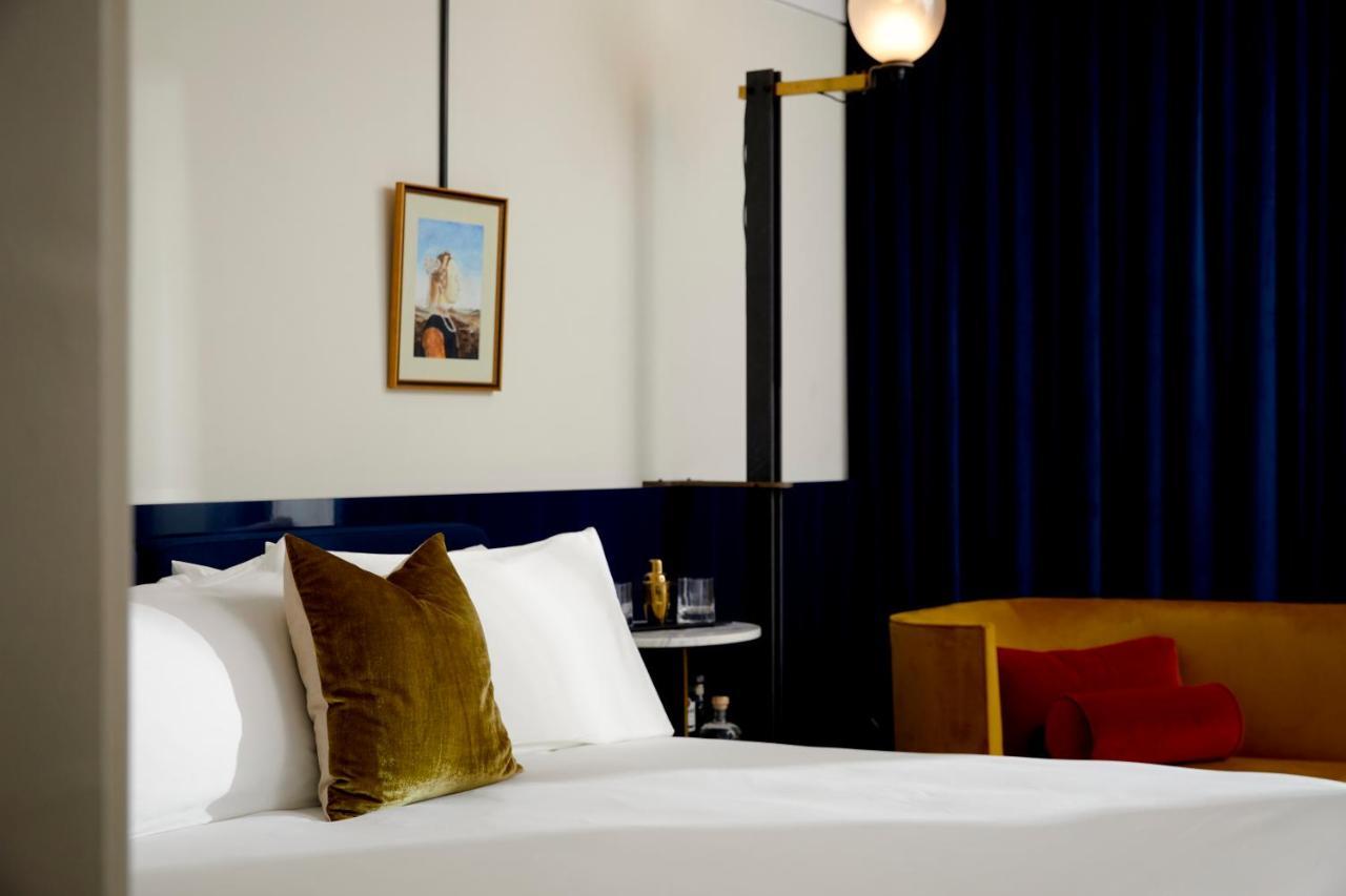 King Guestroom