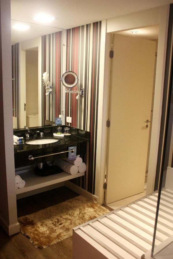 Quarto de Luxo com 2 Camas de Casal - Não Fumantes