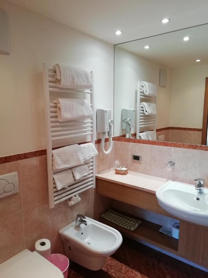 Superior Double Room,1580604197:JPEG