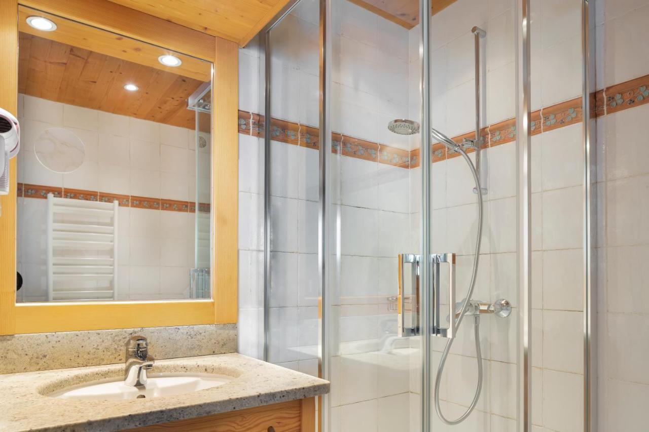 Chambre Double Mansardée avec Balcon