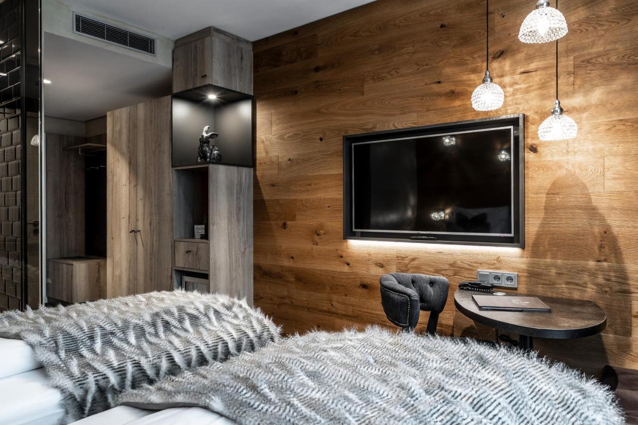 2 Comfort Plus Doppelzimmer mit Verbindungstür (4 Personen)