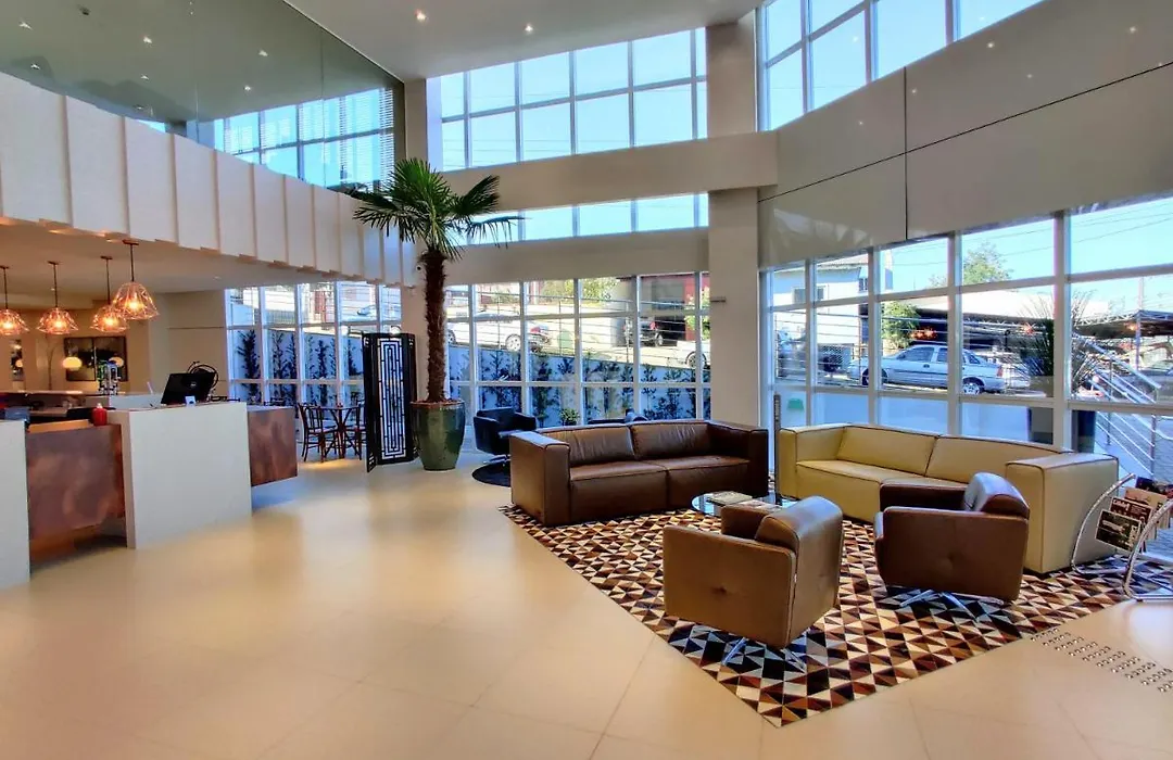 Mogano Express Hotel - PET FRIENDLY e ELETROPOSTO-1