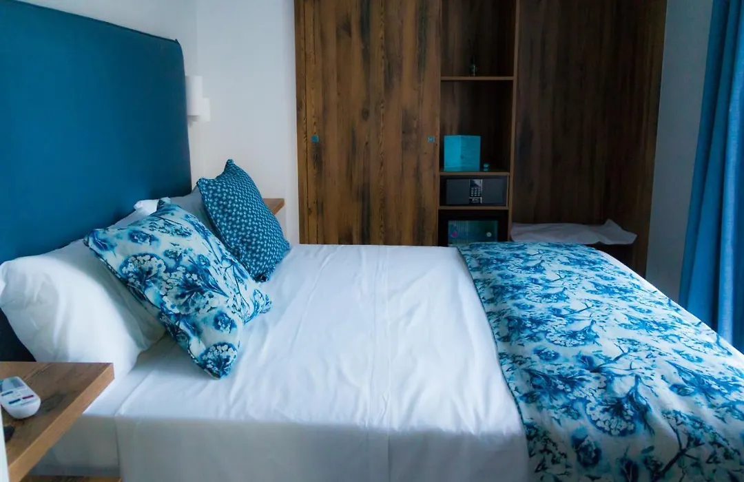 Piccolo Hotel-1