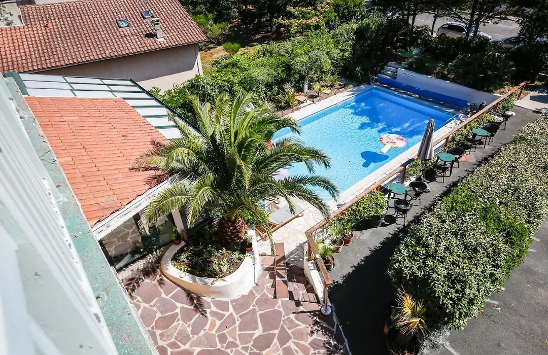 Hotel Aquitaine-1