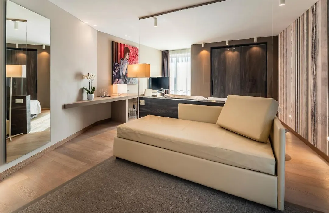Suites Hotel Astor-1