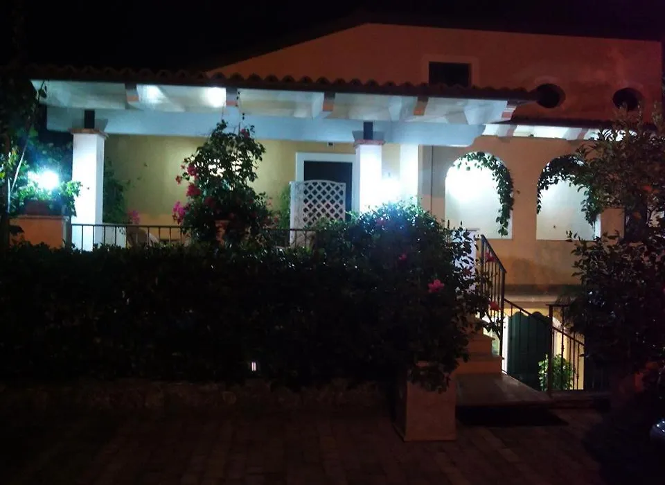 B&B La Dimora Di Alfonso-1