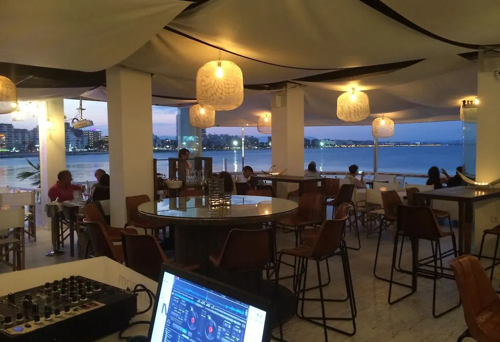 Hotel Muva Beach-1