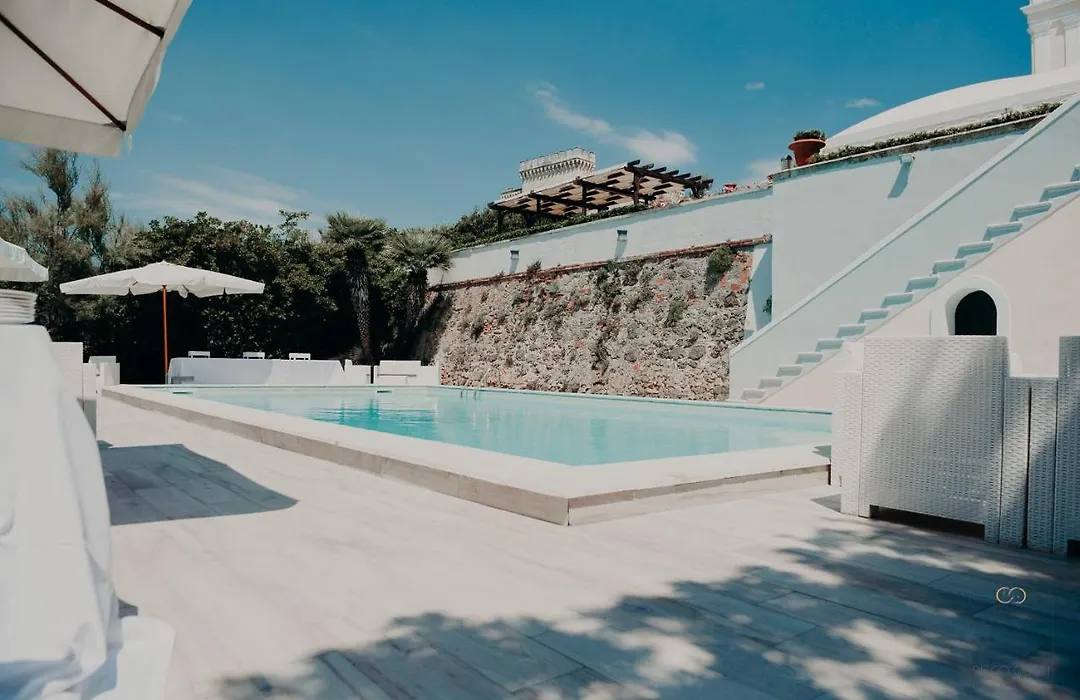 Villa Parisi Grand Hotel-1