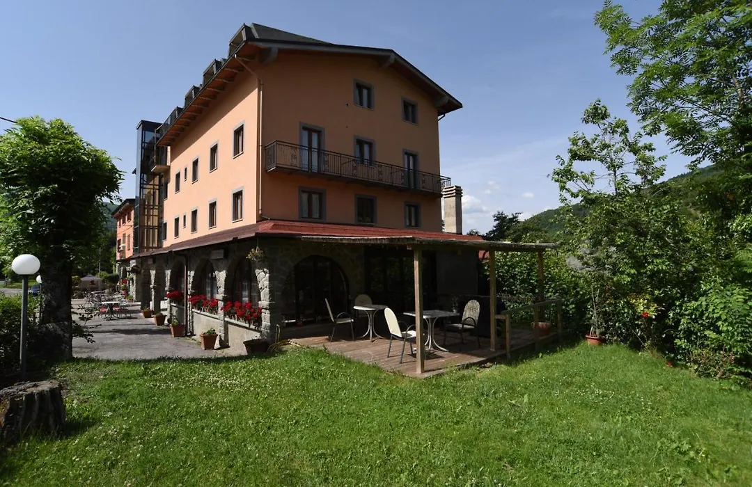 Albergo Bucaneve-1