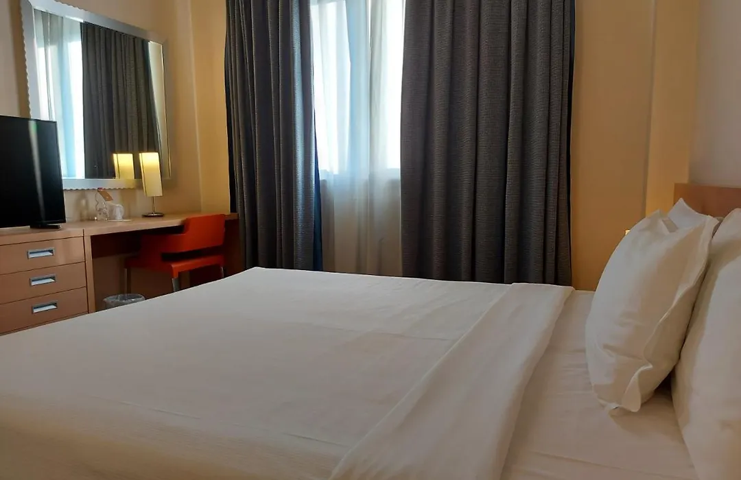 Phi Hotel Alcione-1