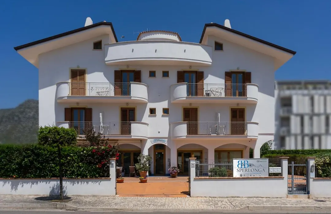 B&B Sperlonga-1
