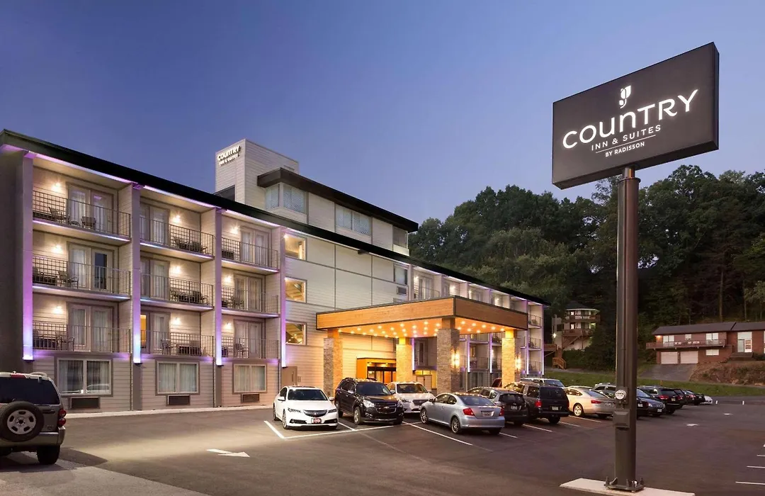 Country Inn & Suites Downtown Convention Center By Radisson, Gatlinburg, Tn-1
