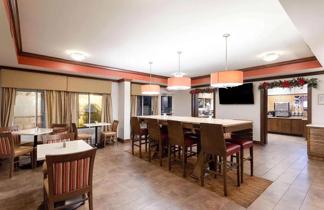 La Quinta By Wyndham Pigeon Forge-1