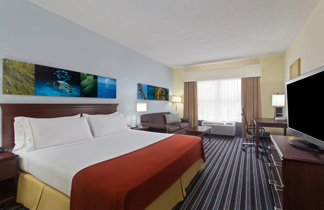 Holiday Inn Express & Suites Clearwater North/Dunedin-1