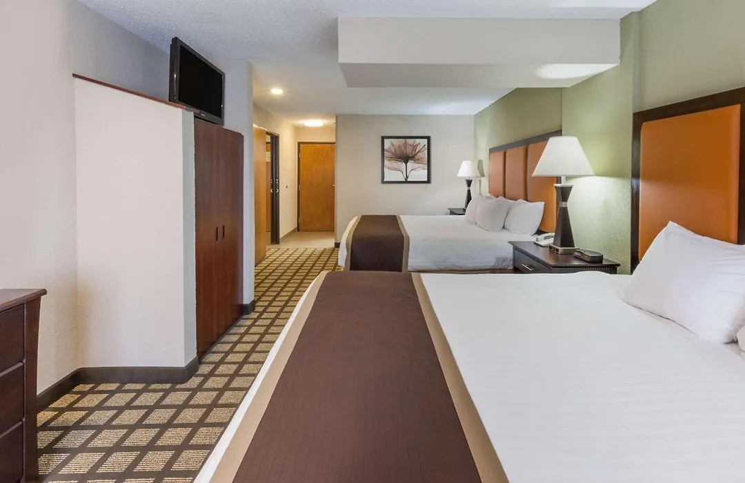 Baymont By Wyndham Gaylord-1