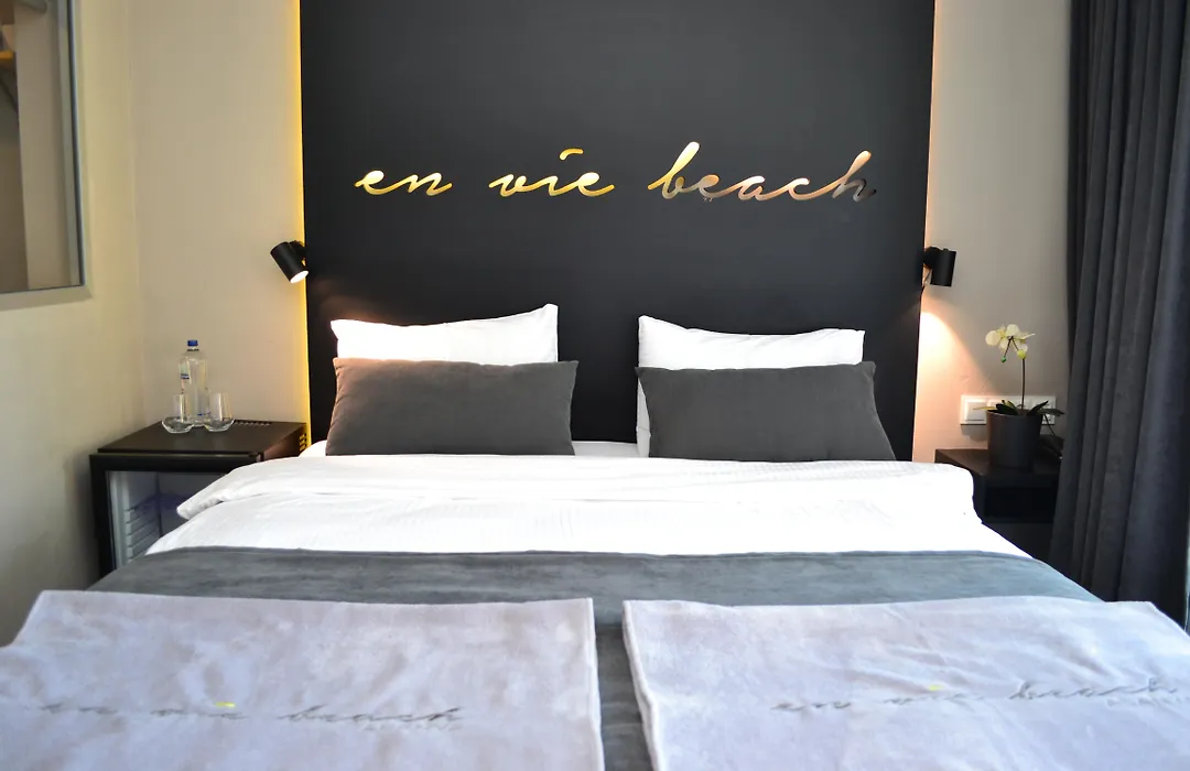 En Vie Beach Boutique Hotel - Adults Only-1