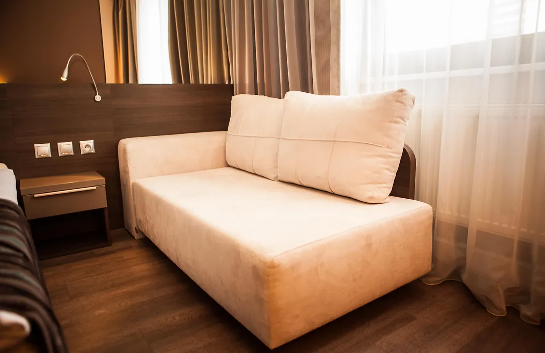 Expo Hotel-1