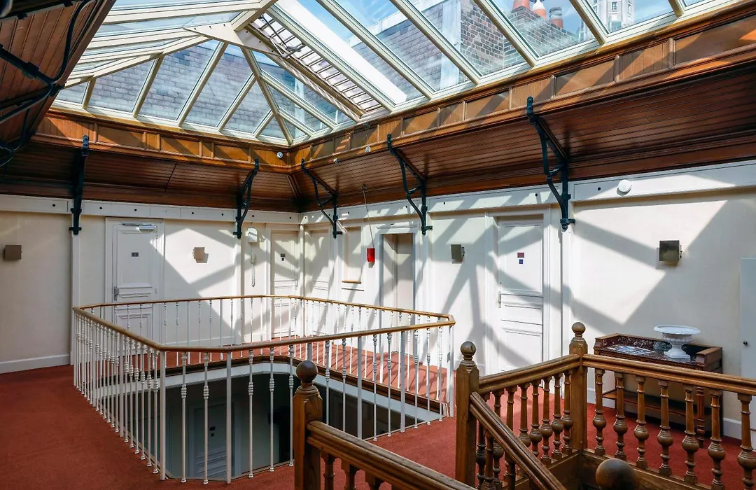 Grand Hotel de L'Univers-1