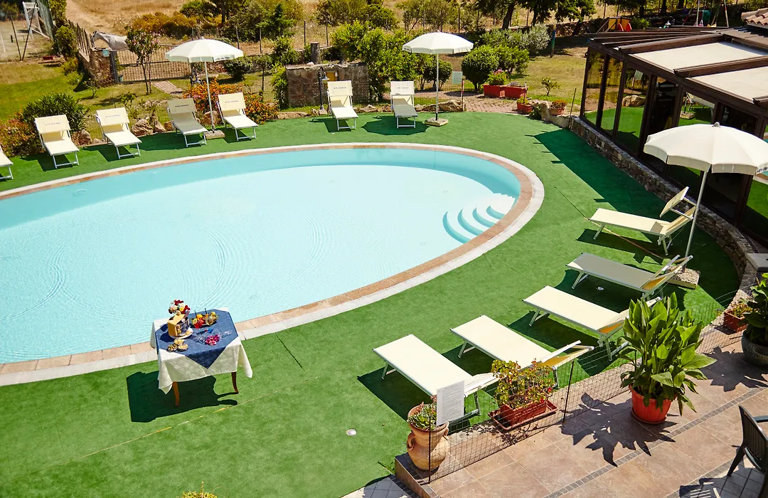 Hotel Cala Mirto-1