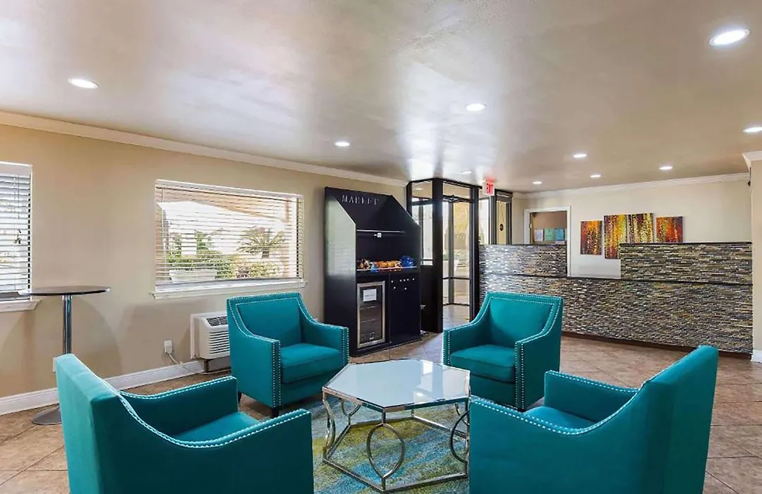 Days Inn By Wyndham Foley - North Gulf Shores-1