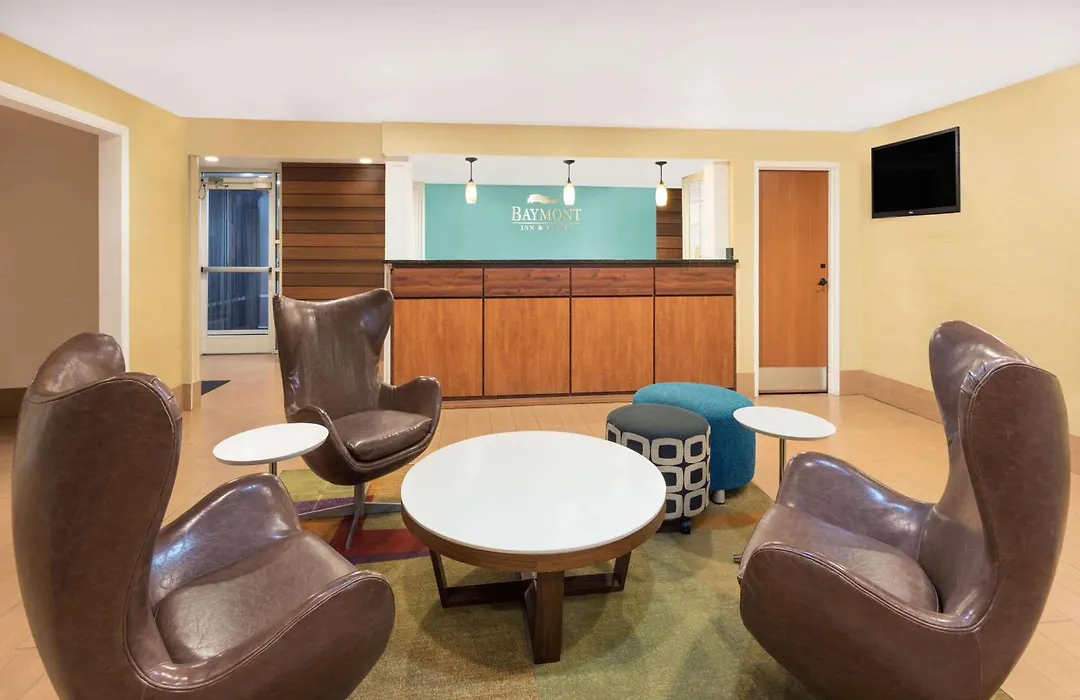 Baymont By Wyndham Savannah Midtown-1