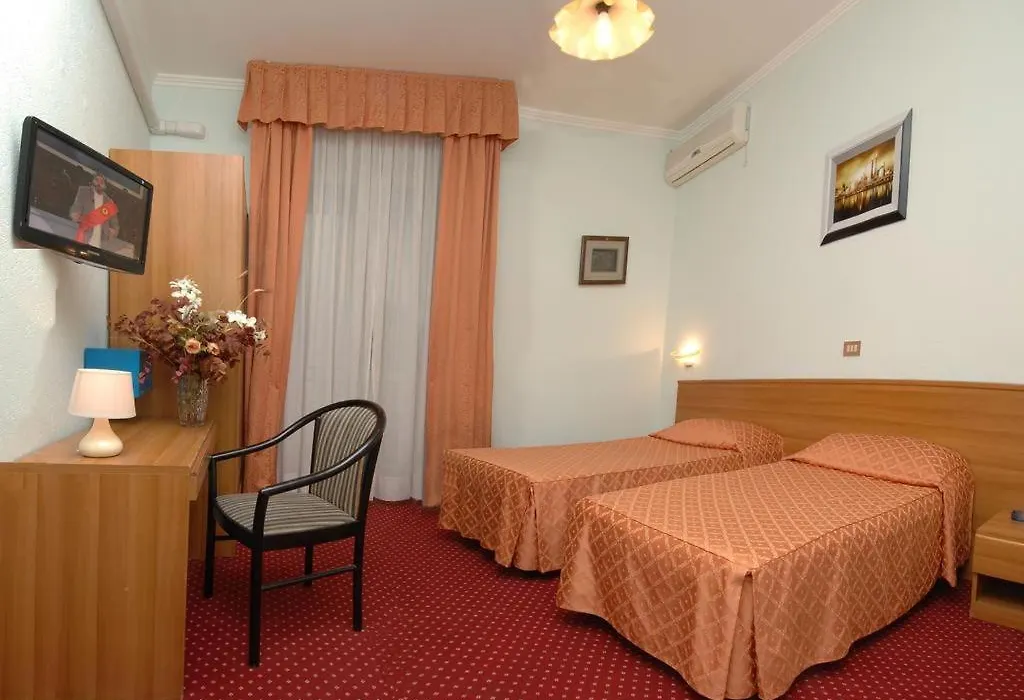 Hotel Sorriso-1