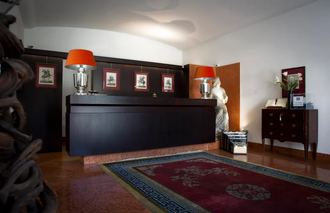 Hotel Palazzo Brunaccini-1