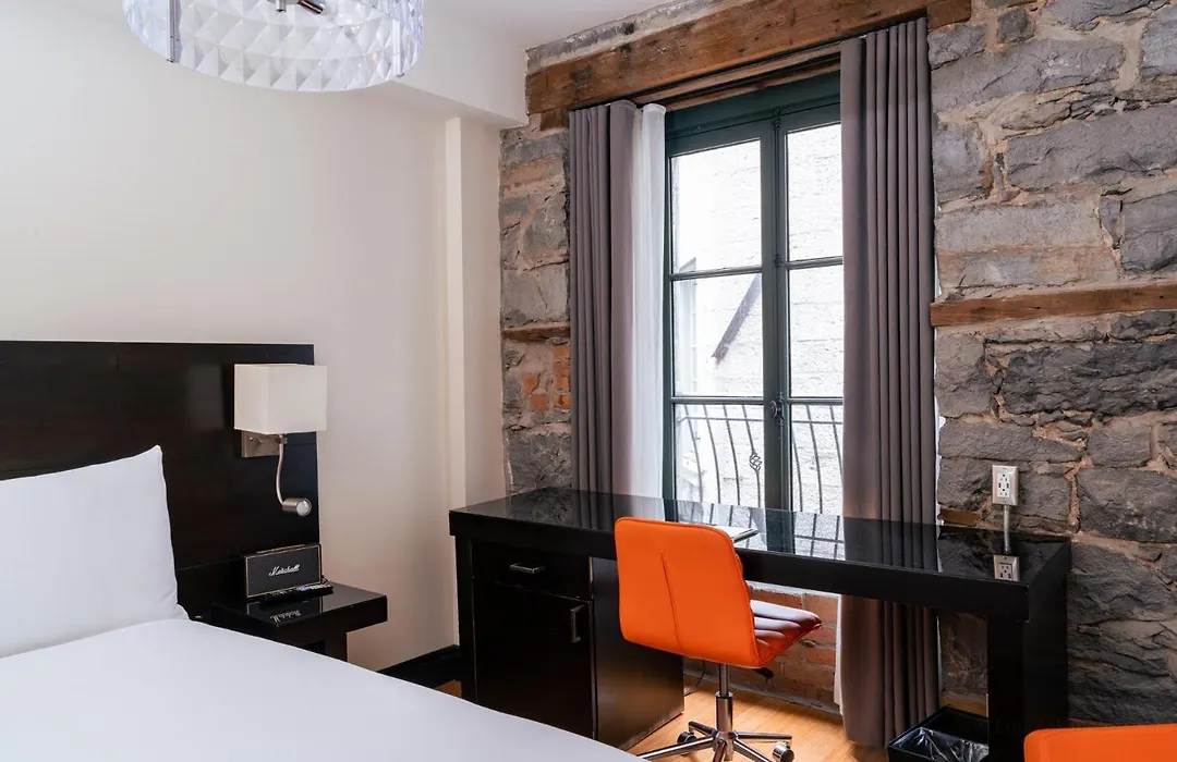 Le Petit Hotel Montreal-1