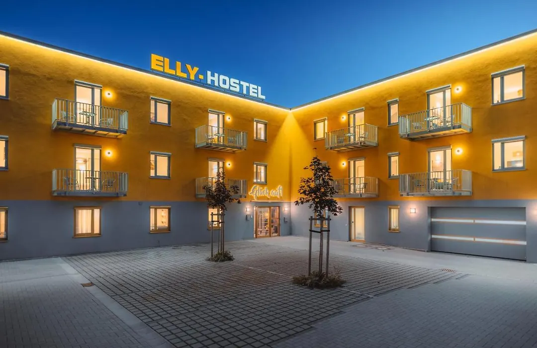 ELLY Hostel-1