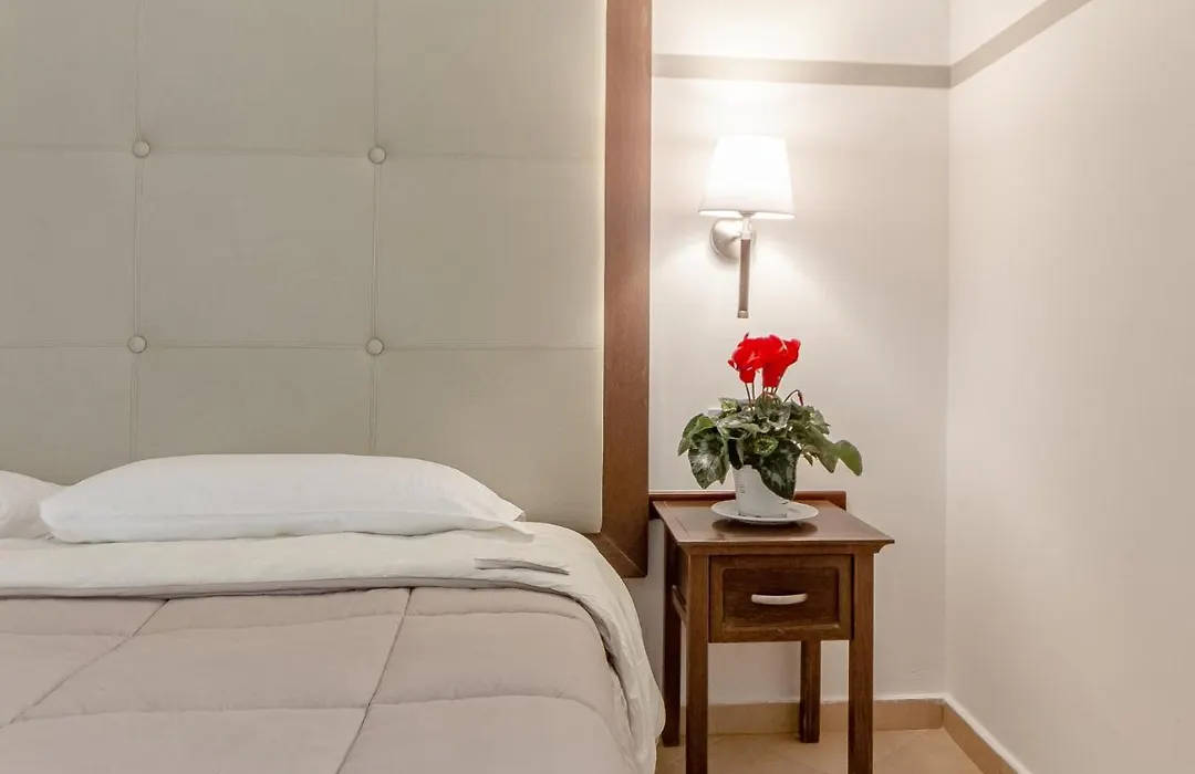 Hotel Vittorio Emanuele-1