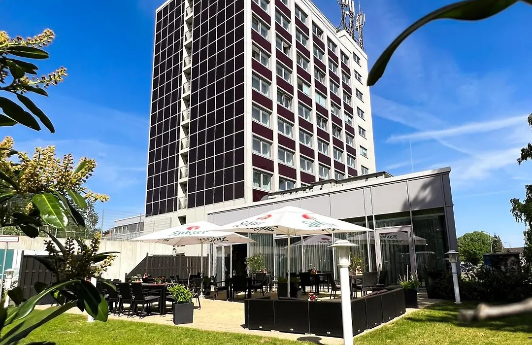 Hotel Sportforum-1