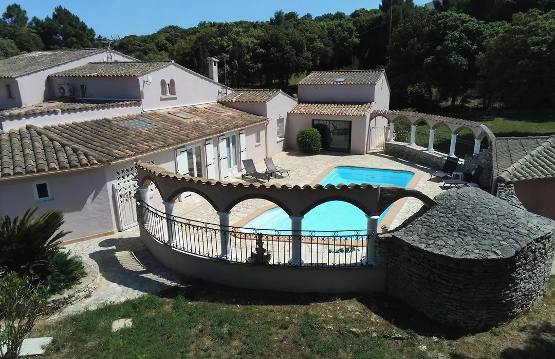 Domaine De Foresta-1
