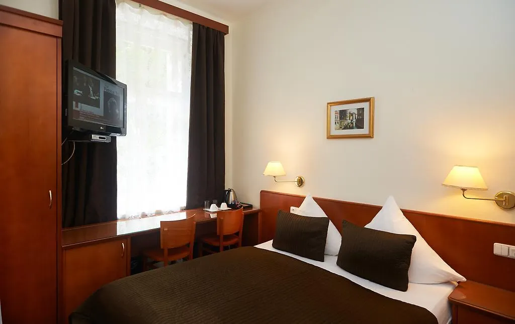 Hotel Andel-1