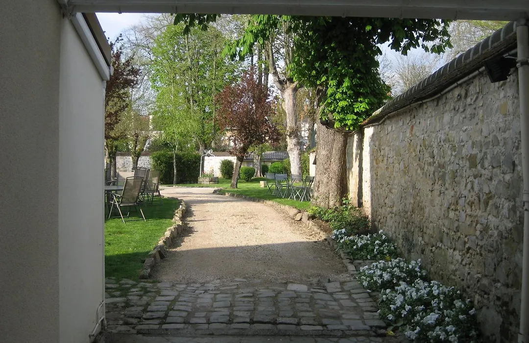 The Originals Boutique, Hôtel Victoria, Fontainebleau-1