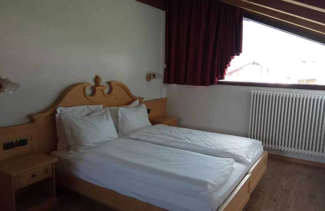 Hotel Castel Pietra-1