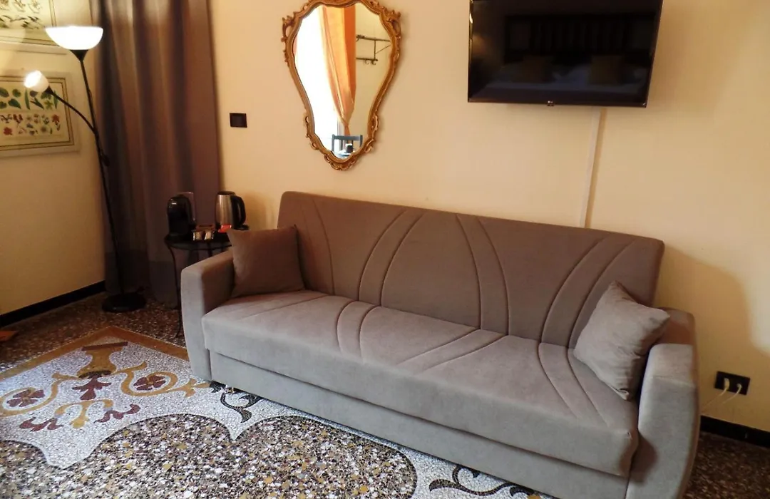 B&B Genova Centro-1