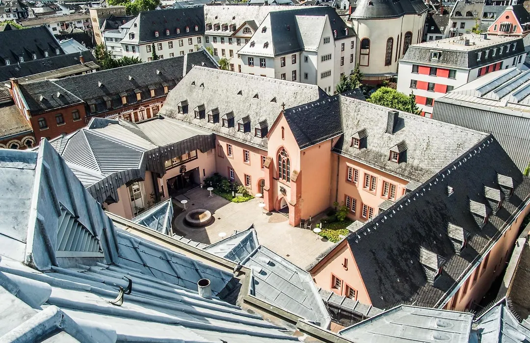 Erbacher Hof, Bistum Mainz-1