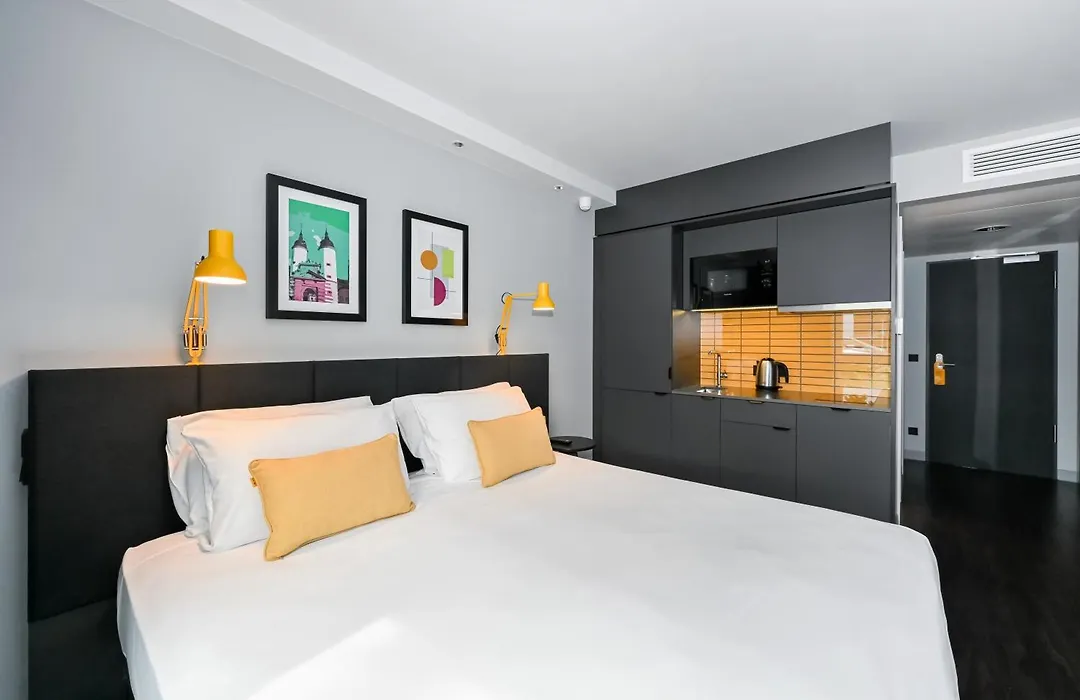 Staycity Aparthotels Heidelberg-1
