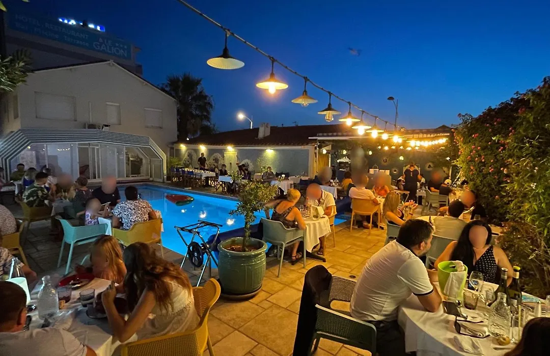 Le Galion Hotel et Restaurant Canet Plage - Logis-1