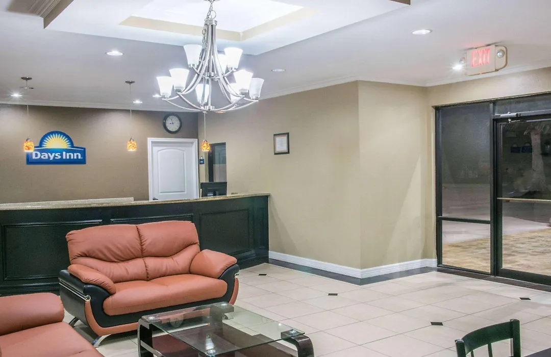 Days Inn By Wyndham Humble/Houston Intercontinental Airport-1