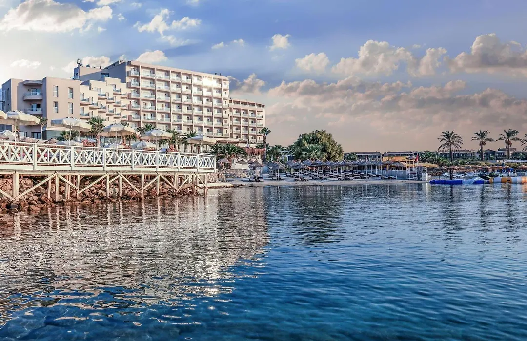 Design Plus Seya Beach Hotel-1