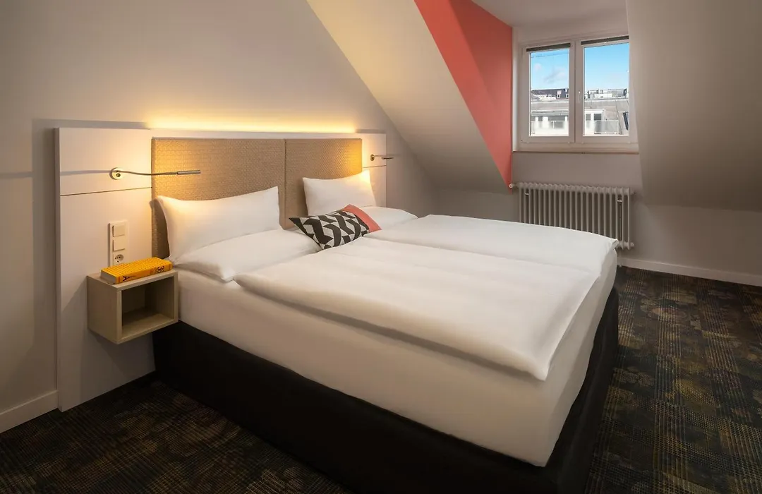 Boutique Hotel Atrium Muenchen-1