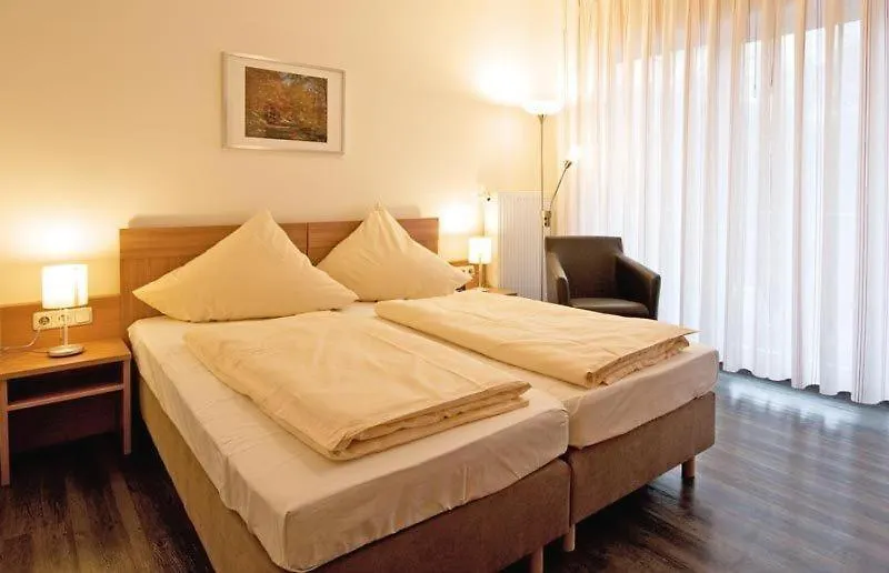 Haller Hotel Garni-1