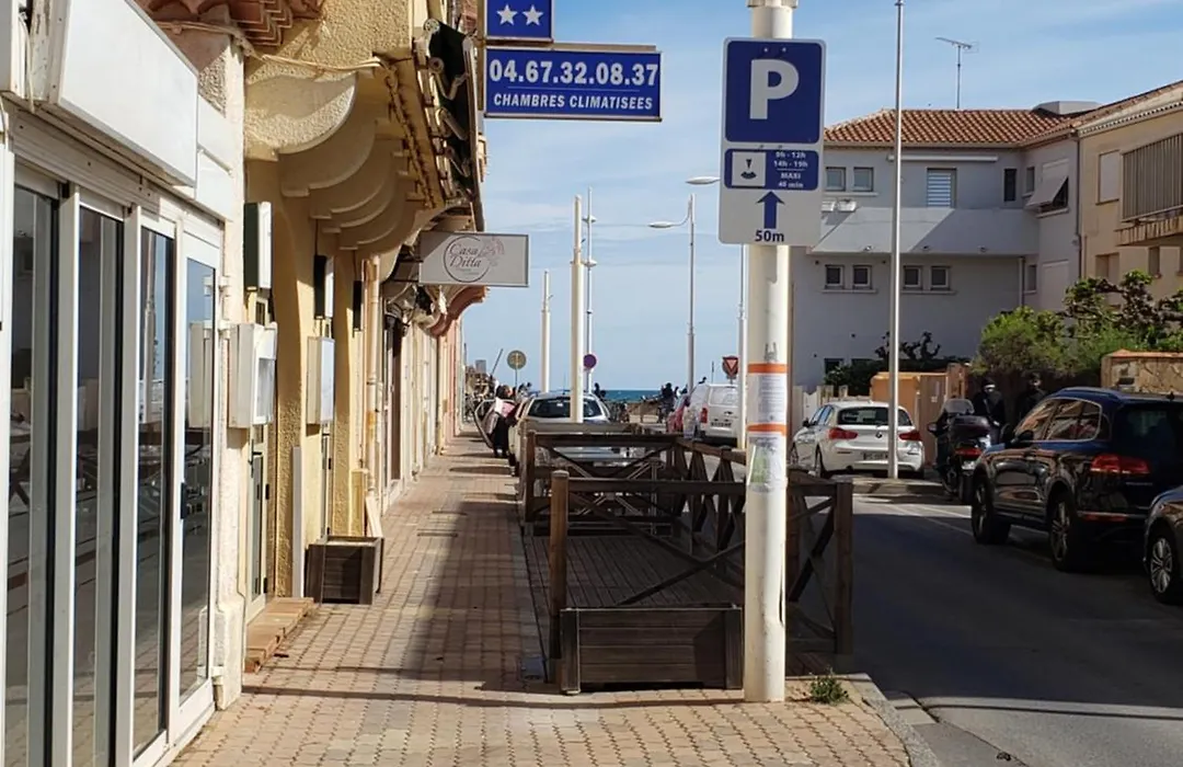 Hotel De La Plage-1