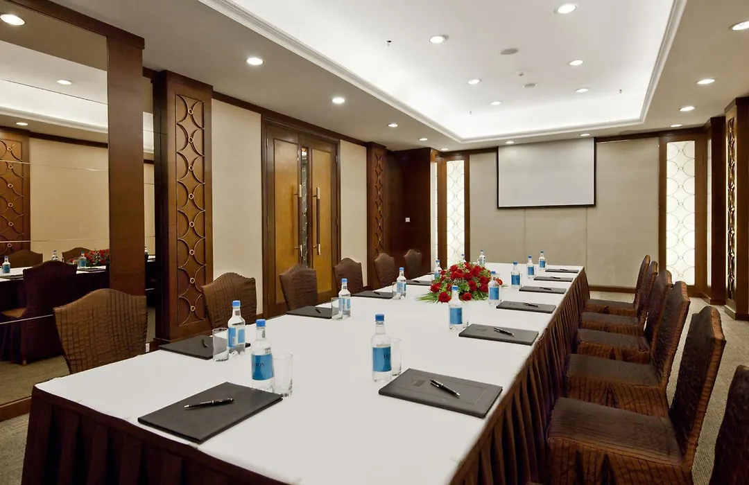 Rosedale Hotel & Suites Guangzhou-1