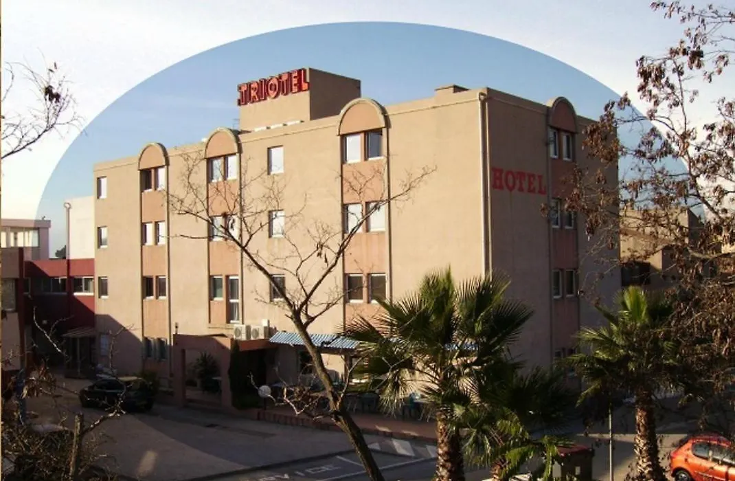 Hôtel Triotel-1