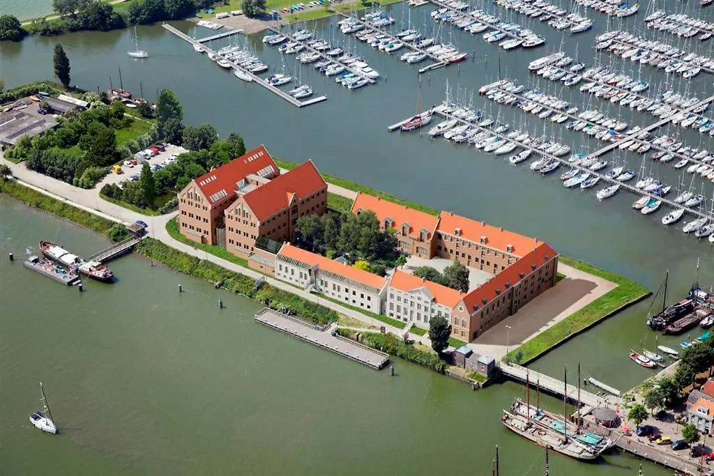Hotel Oostereiland-1
